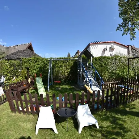 Goscinne Ewela * 莱鲍