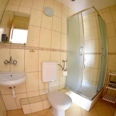 Goscinne Ewela 住宿加早餐酒店 莱鲍