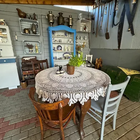 住宿加早餐酒店 Goscinne Ewela 莱鲍