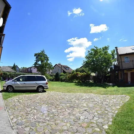 Goscinne Ewela Bed & Breakfast Łeba