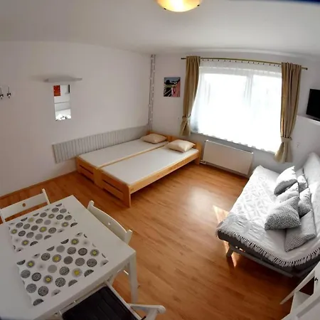 Goscinne Ewela Bed & Breakfast