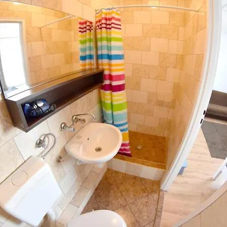 住宿加早餐酒店 Goscinne Ewela *